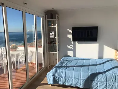 Cama o camas de una habitación en Espectacular apartamento cerca de Barcelona con free wifi