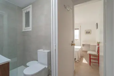 Un baño de M-1 CALELLA DE PALAFRUGELL 4 PAX