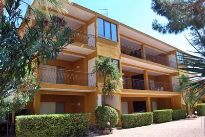 Edificio en el que se encuentra el apartamento