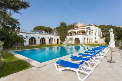 Piscina en o cerca de Villa Maricel