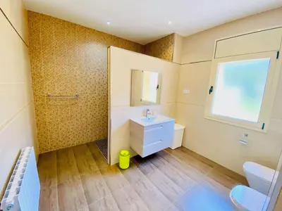 Un baño de Luxury villa Investingspain with sea views, pool and jacuzzi