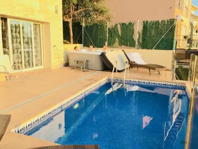 Piscina en o cerca de Luxury villa Investingspain with sea views, pool and jacuzzi