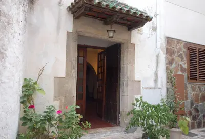 Fachada o entrada de Lets Holidays APARTMENT IN THE OLD TOWN TOSSA