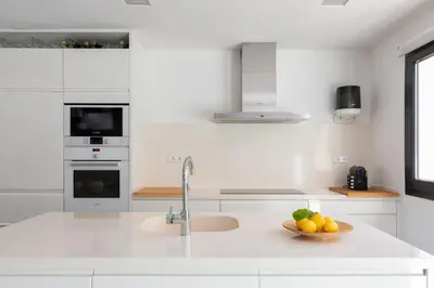 Una cocina o zona de cocina en Casa del Mar Tamariu