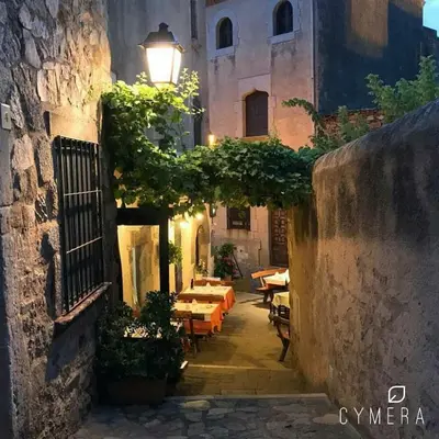 Un patio o zona al aire libre en VIDABRAVA, Tossa Medievo, apartamento a 150 m de la playa