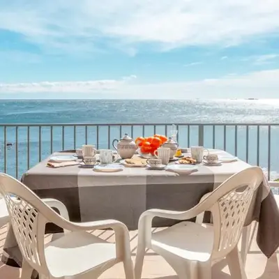 Voramar E