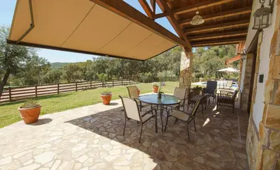 Un patio o zona al aire libre en Cal Nano (Casa Rural)