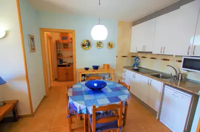 Una cocina o zona de cocina en V&V LLORET - Apartamento Blau