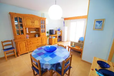 Una cocina o zona de cocina en V&V LLORET - Apartamento Blau