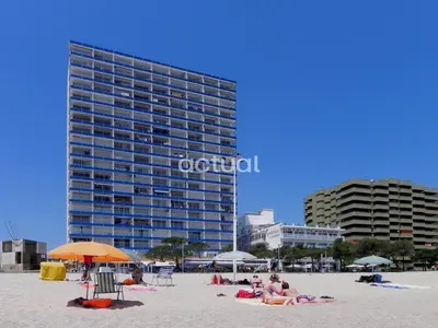 Playa de o cerca de este apartamento