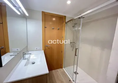 Un baño de Alexandra C-4
