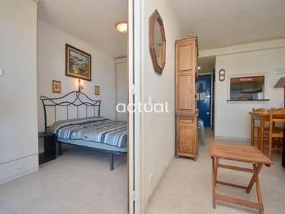 Cama o camas de una habitación en Catalunya F-6