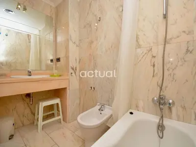 Un baño de Xaloc Esc.B Bajos A