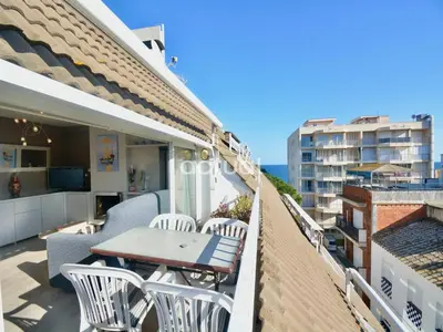 Un balcón o terraza de Atico C/ Iglesia