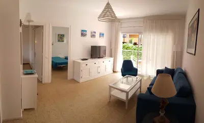 Una televisión o centro de entretenimiento en Rey Balduino Bajos 4