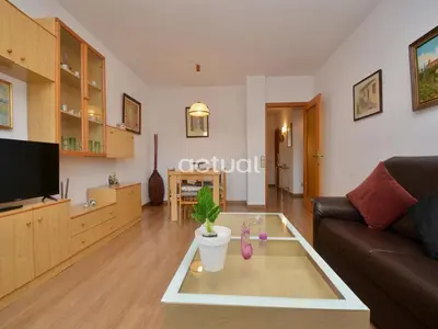 Una televisión o centro de entretenimiento en Las Palomas Esc. A 1-1