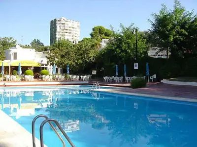 Piscina en o cerca de Politur F-1