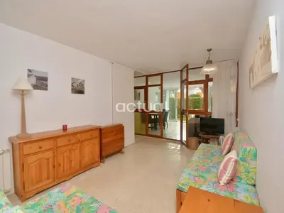 Zona de estar de Politur F-4