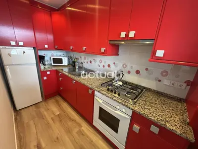 Una cocina o zona de cocina en Politur K-19