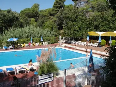 Piscina en o cerca de Politur K-5