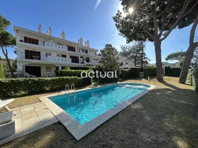 Piscina en o cerca de Residencial S´Agaro Bajos Dcha