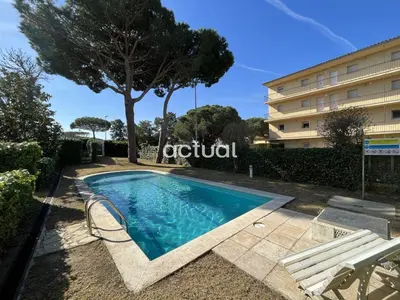 Piscina en o cerca de Residencial S´Agaro Bajos Dcha