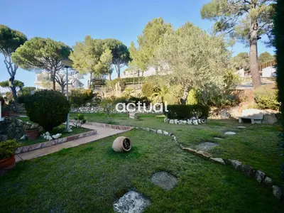 Jardín al aire libre en Casa Orquidias 27