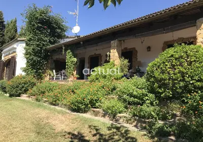 Jardín al aire libre en Casa Topazio 15