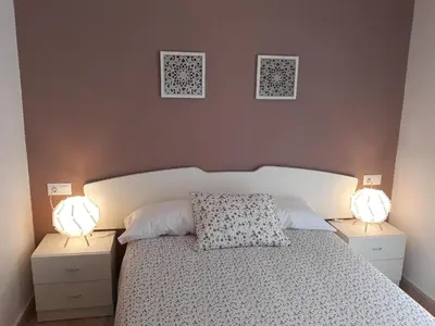 Cama o camas de una habitación en Royal Apartament-200m From Beach- Wifi