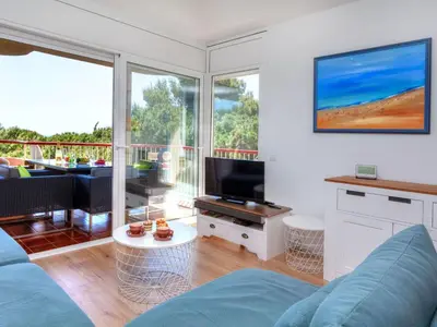Una televisión o centro de entretenimiento en Apartment Nautic II by Interhome