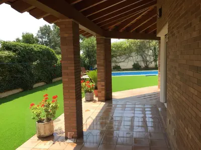 Piscina en o cerca de BarcelonaVacances-Villa Lucia