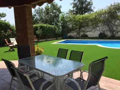 Piscina en o cerca de BarcelonaVacances-Villa Lucia
