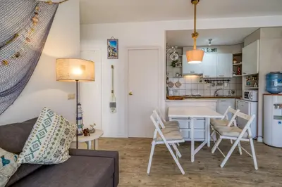 Una cocina o zona de cocina en Vivalidays ilaria - Calella