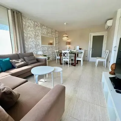 Apartamento en S'agaró con piscina