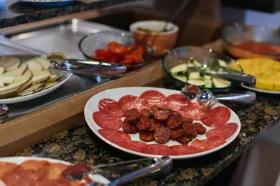 Comida en o cerca de este hostal o pensión