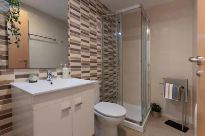 Un baño de Lets Holidays Mediterranean apartment 3 minutes to the beach 2