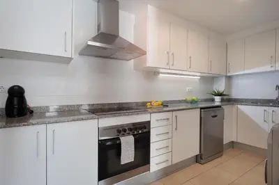 Una cocina o zona de cocina en Lets Holidays Mediterranean apartment 3 minutes to the beach 2