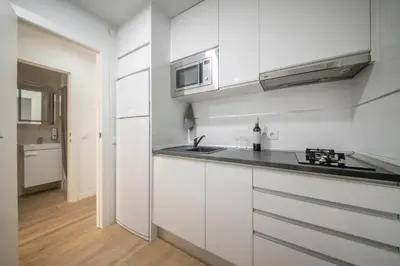 Una cocina o zona de cocina en Apartamento a 100 metros de la playa