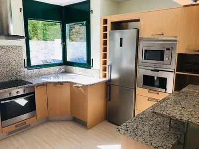Una cocina o zona de cocina en Luxury Villa Vista del Mar