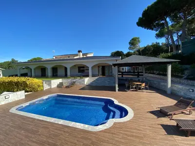 Piscina en o cerca de Vivalidays Villa Kiros