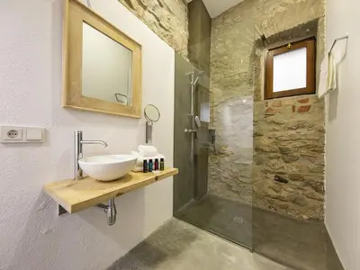Un baño de Bravissimo Bali, beautiful 2 bedroom apartment