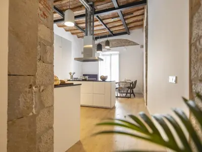 Una cocina o zona de cocina en Bravissimo Bali, beautiful 2 bedroom apartment