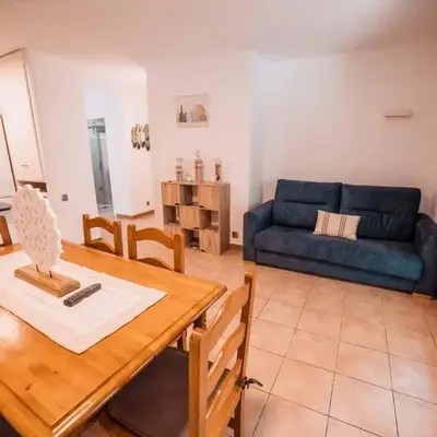 Apartamento reformado a 2 minutos de la playa en Calella!