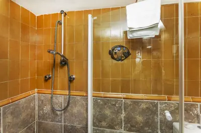 Un baño de Cala Nostra- Roca Rosa