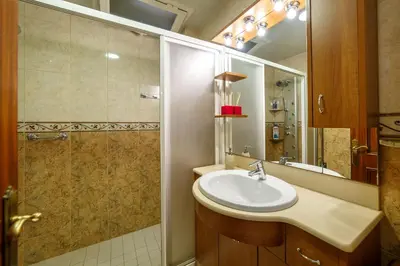 Un baño de Apartamentos Costa Brava Las Vistas