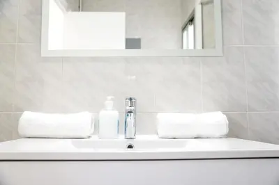 Un baño de Apartamentos Costa Brava Las Vistas