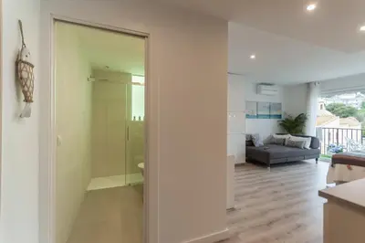 Zona de estar de Lets Holidays AMAZING STUDIO in the CENTER of TOSSA
