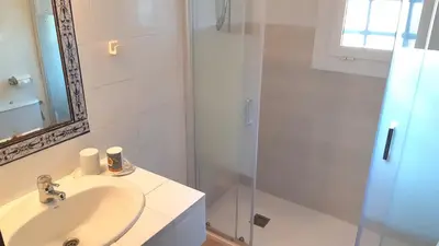 Un baño de 2ibi - Lloret de mar