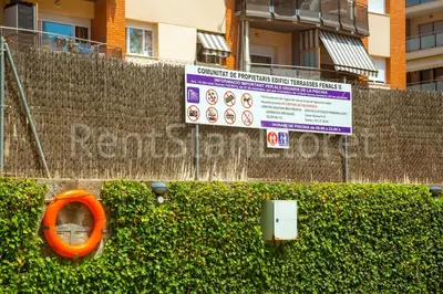 Certificado, premio, señal o documento que está expuesto en Tic Tac 31 Family apartment with pool view