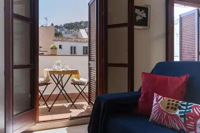 Zona de estar de Lets Holidays Centric apartment with parking 2